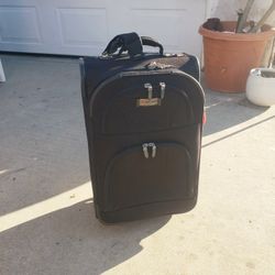 Suitcase  Carry On Size 