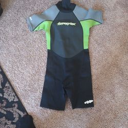 Kids Hyperflex Spring Suit 2.5 Mm Size 12 In Brand New Condition