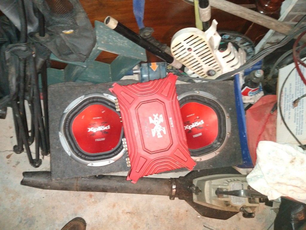 Speakers Are Tens Separate box's 500 watt amp and wires except for Speaker Wire