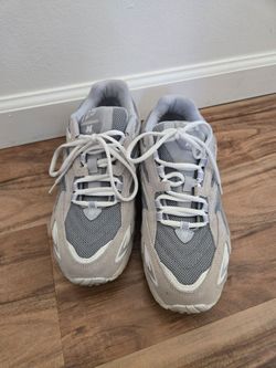 New Balance 725 Gray Sneakers
