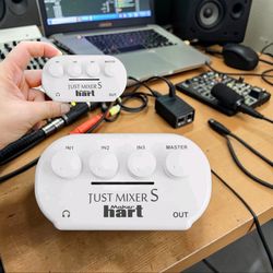 Maker hart JUST Mixer S Portable 3 Channels Stereo IN Mini Audio Mixer/2 Stereo Output/Battery/USB Power/3C Device. Open Box. The product shown is the