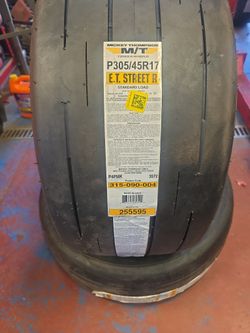 305/45R17 Mickey Thompson