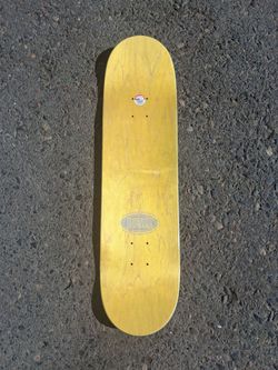 Skateboard deck