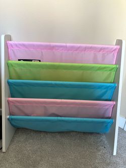Kids book shelf
