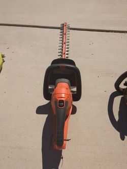 Black Decker Bush Wacker 