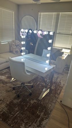 Vanity set