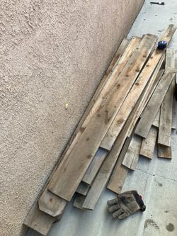 5 1/4” x 6’ fence board 10
