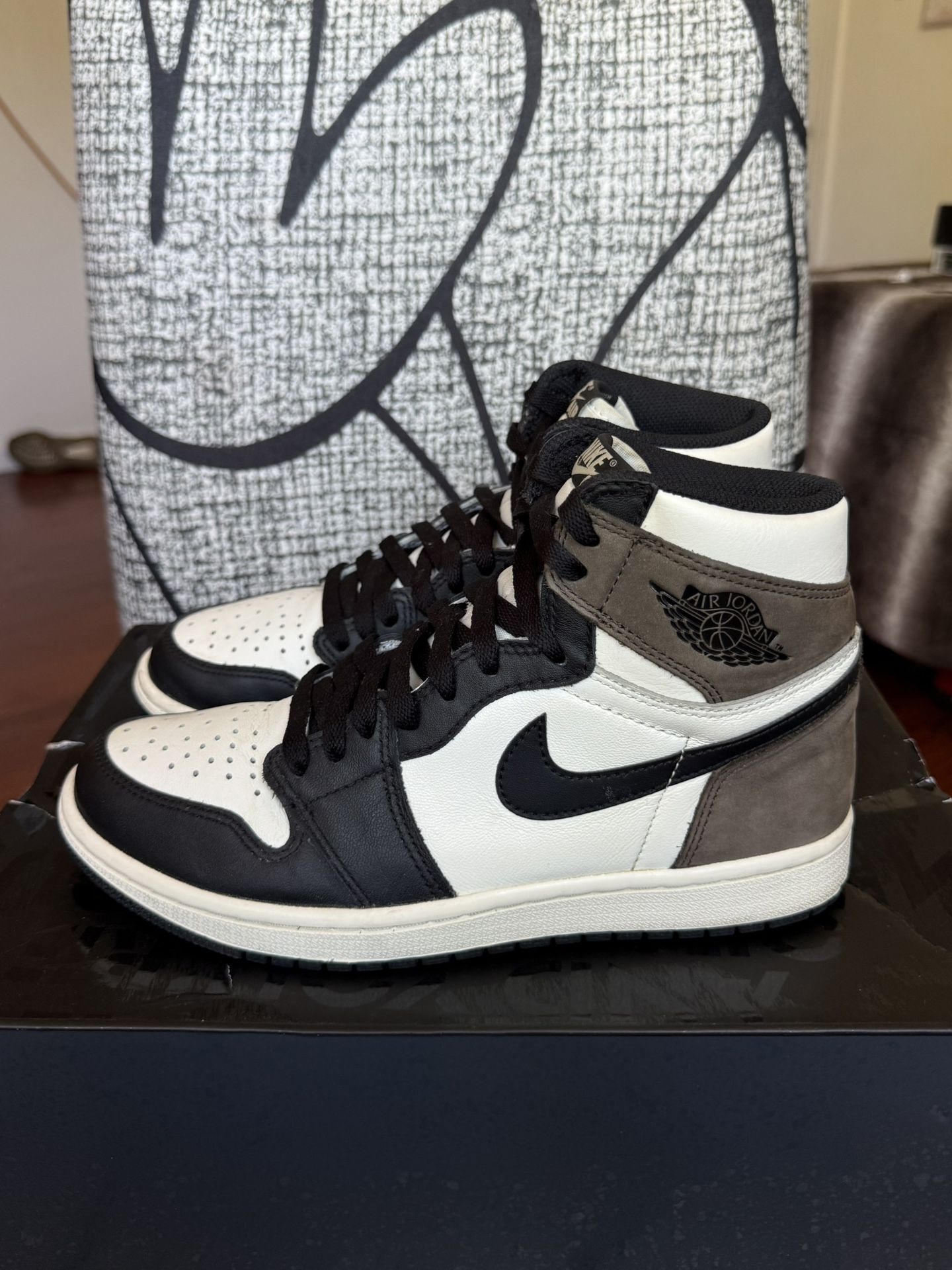Air Jordan 1 Retro High Dark Mocha (Size 7.5)