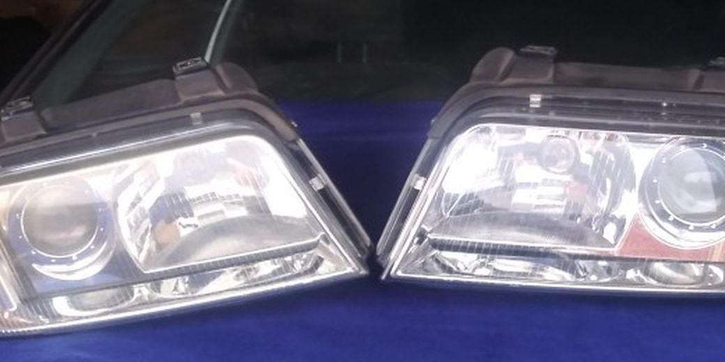 2005 Audi A 5 Headlight Assembly(left and right)