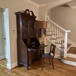 Secretary Desk With Chair 