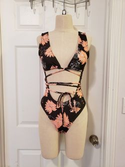 Monokini Size Large New
