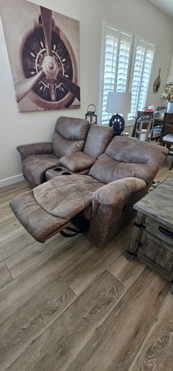 Lazy Boy Reclyning Sofa
