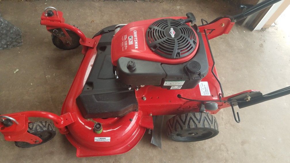 Brand new craftsman m430 28 in zero turn lawn mower for Sale in San