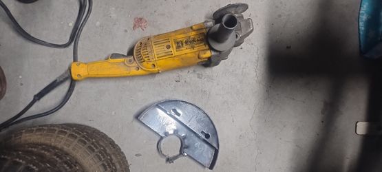 DeWalt Grinder (Big)