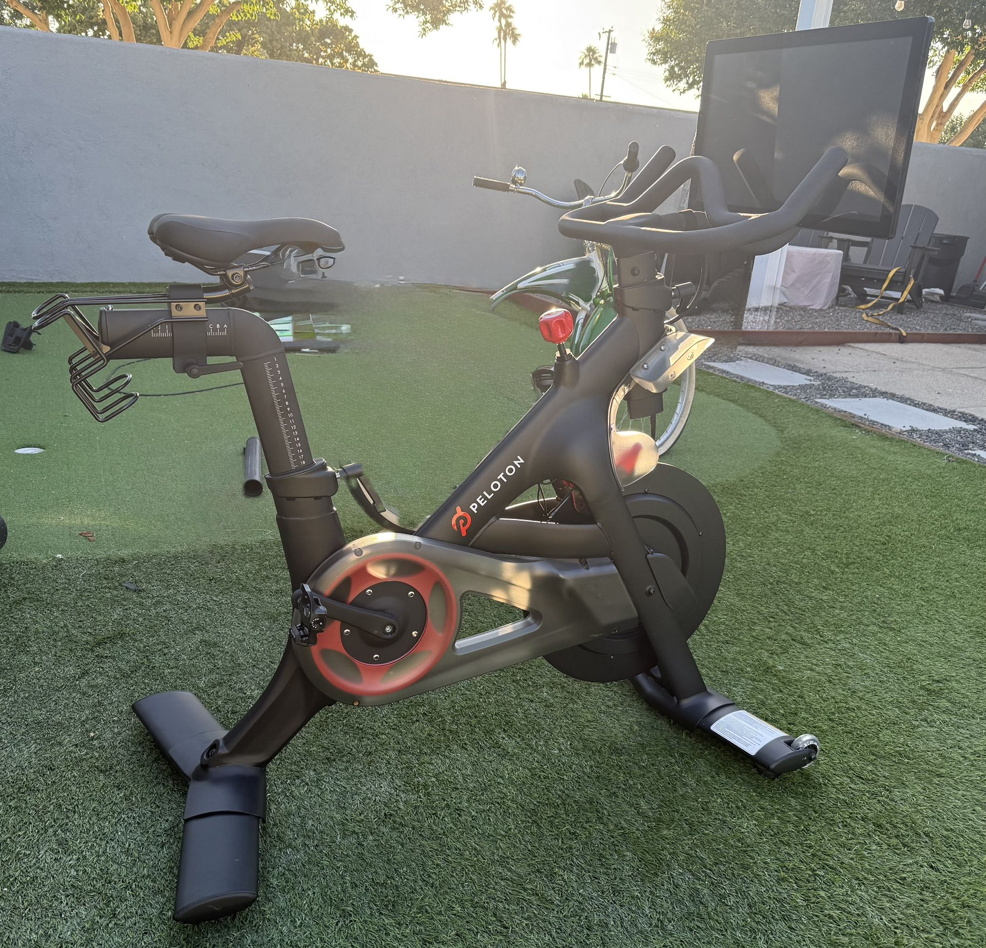 Peloton PL01 Indoor Stationary Exercise Bike