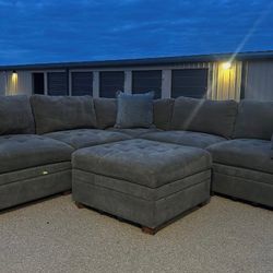 Sectional Couch 