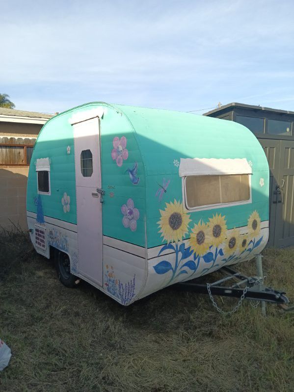1969 Fleetwood Canned Ham Trailer