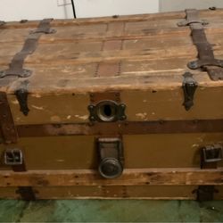 Antique Trunk from early 1900s