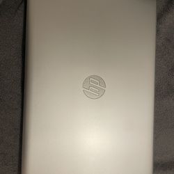 HP 15-bs0xx 15.6” Intel (R) Core (TM) i3-7100U CPU @ 2.40GHz  