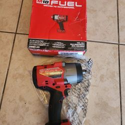 Milwaukee
M18 FUEL 18V Lithium-Ion Brushless Cordless 1/2 in. Impact Wrench with Friction Ring (Tool-Only)