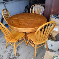 Dining Table W/4 Chairs 