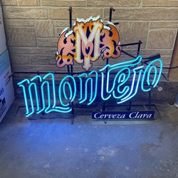 Montejo Cerveza Neon Sign