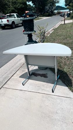 Free table!