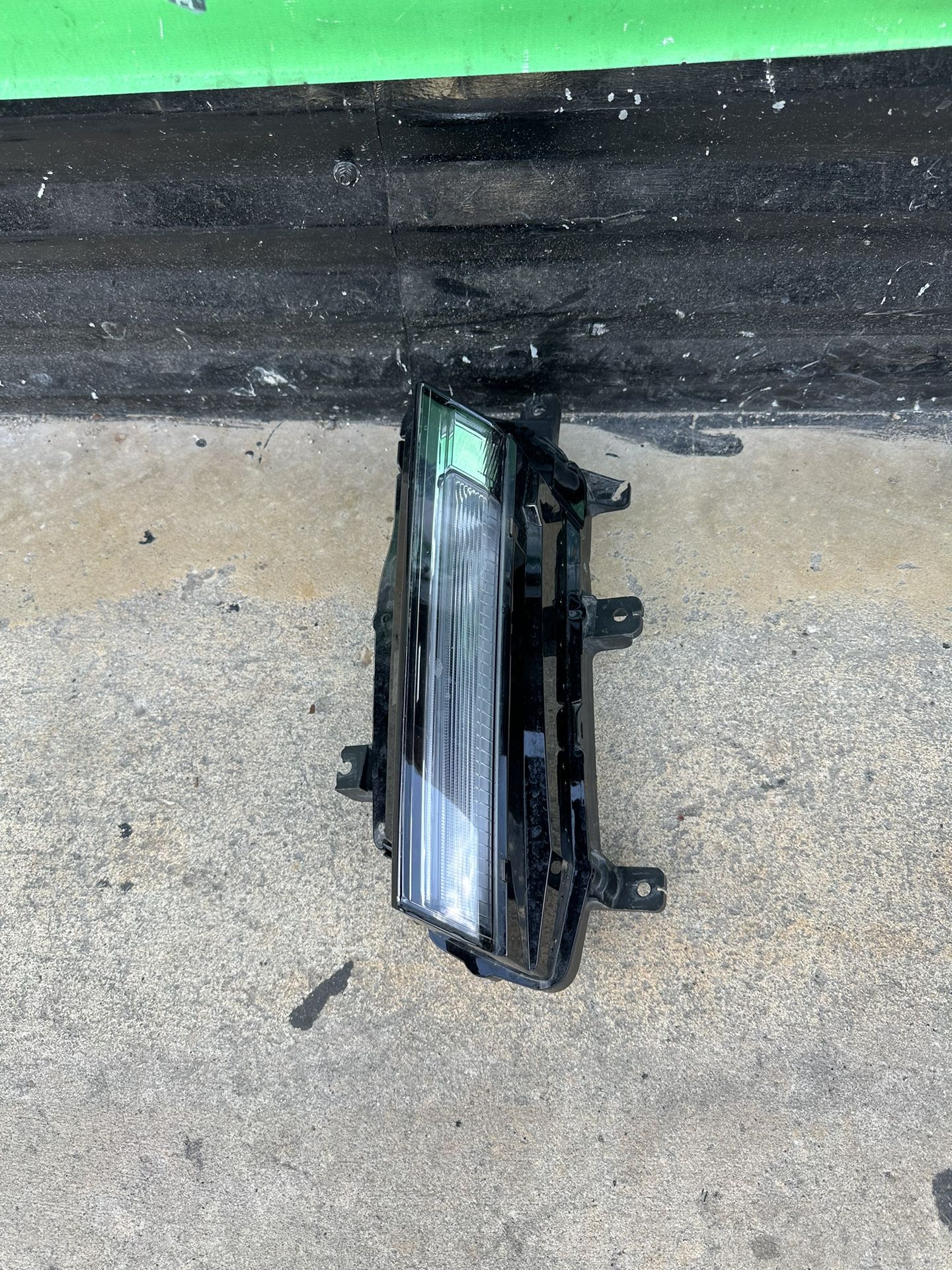 2020-2023 Cadillac Ct5 Fog Light Oem 