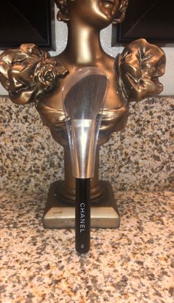 Chanel brush
