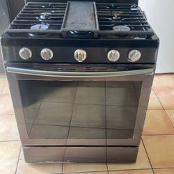 SAMSUNG  GAS STOVE 