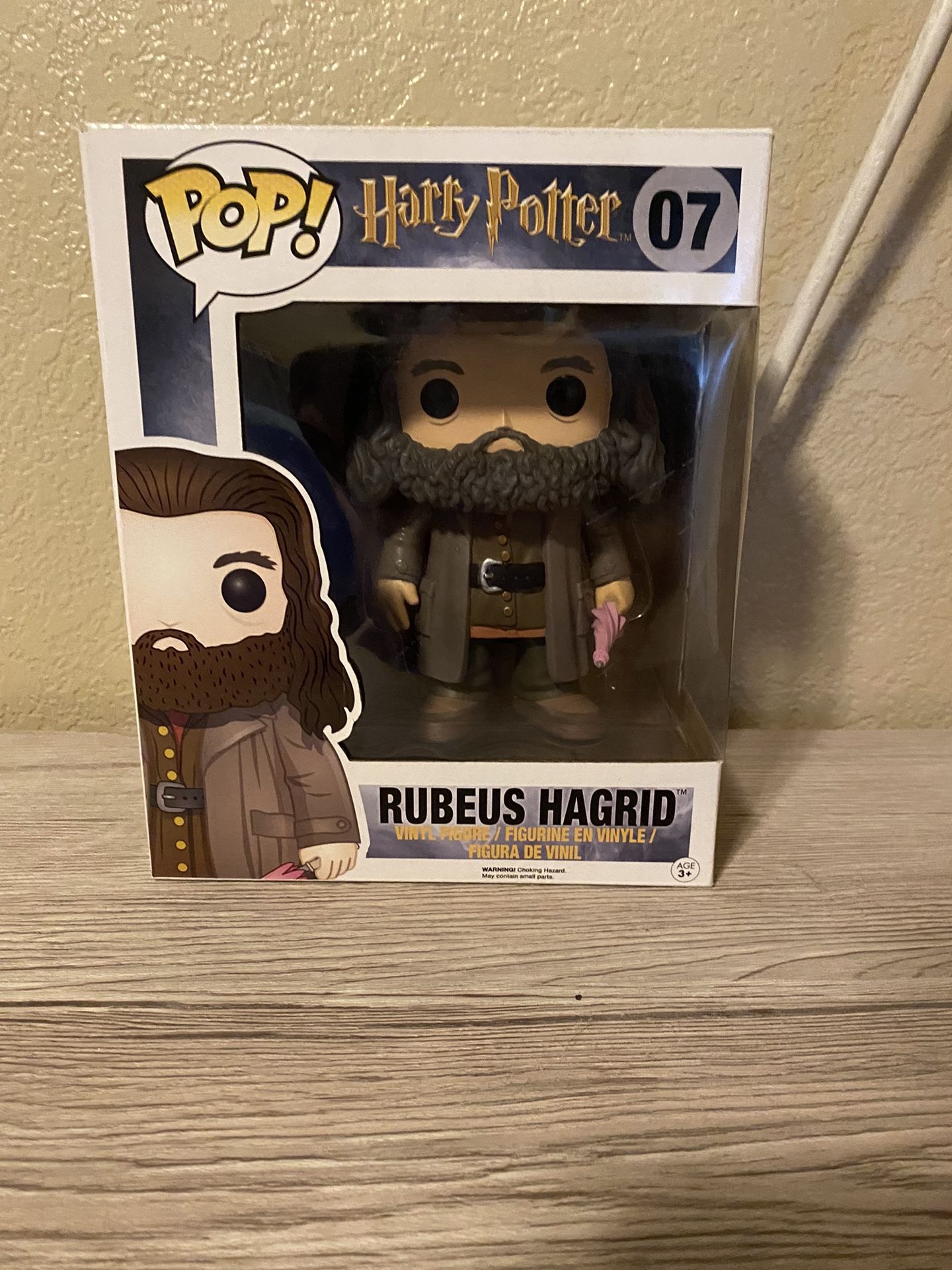 Rubeus Hagrid w/ Pink Umbrella Harry Potter FUNKO POP!