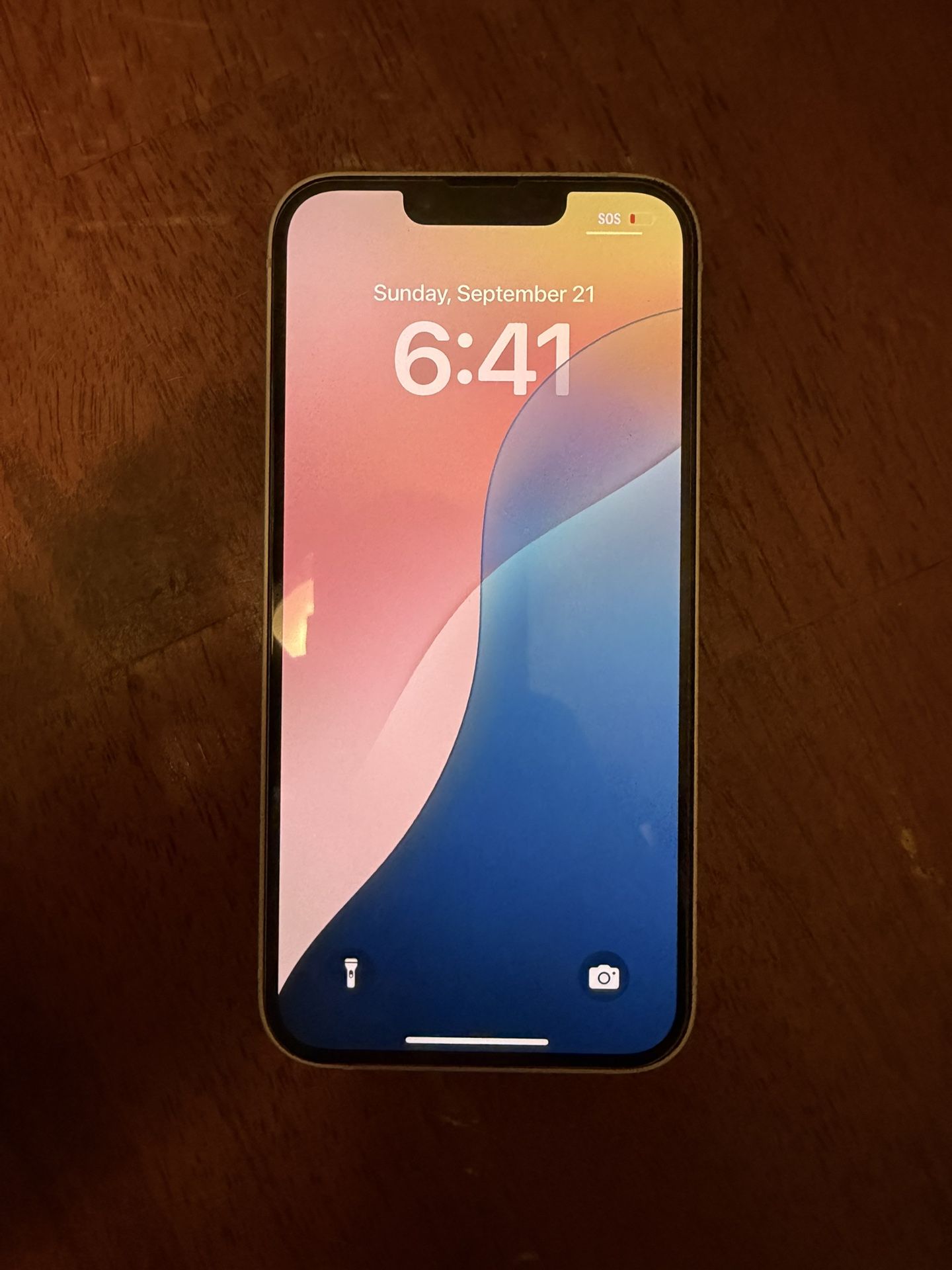 Apple iPhone 14 - 128 GB - Starlight - Unlocked