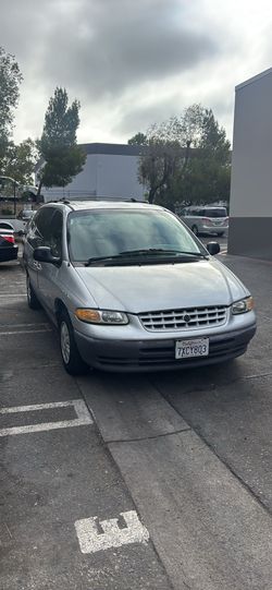 1999 Plymouth Grand Voyager