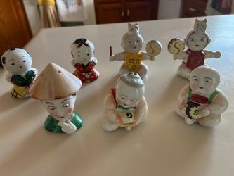 Japanese vintage salt and paper shakers