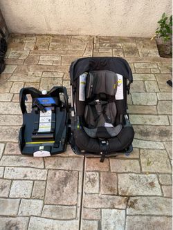 Doona car seat + 2 bases