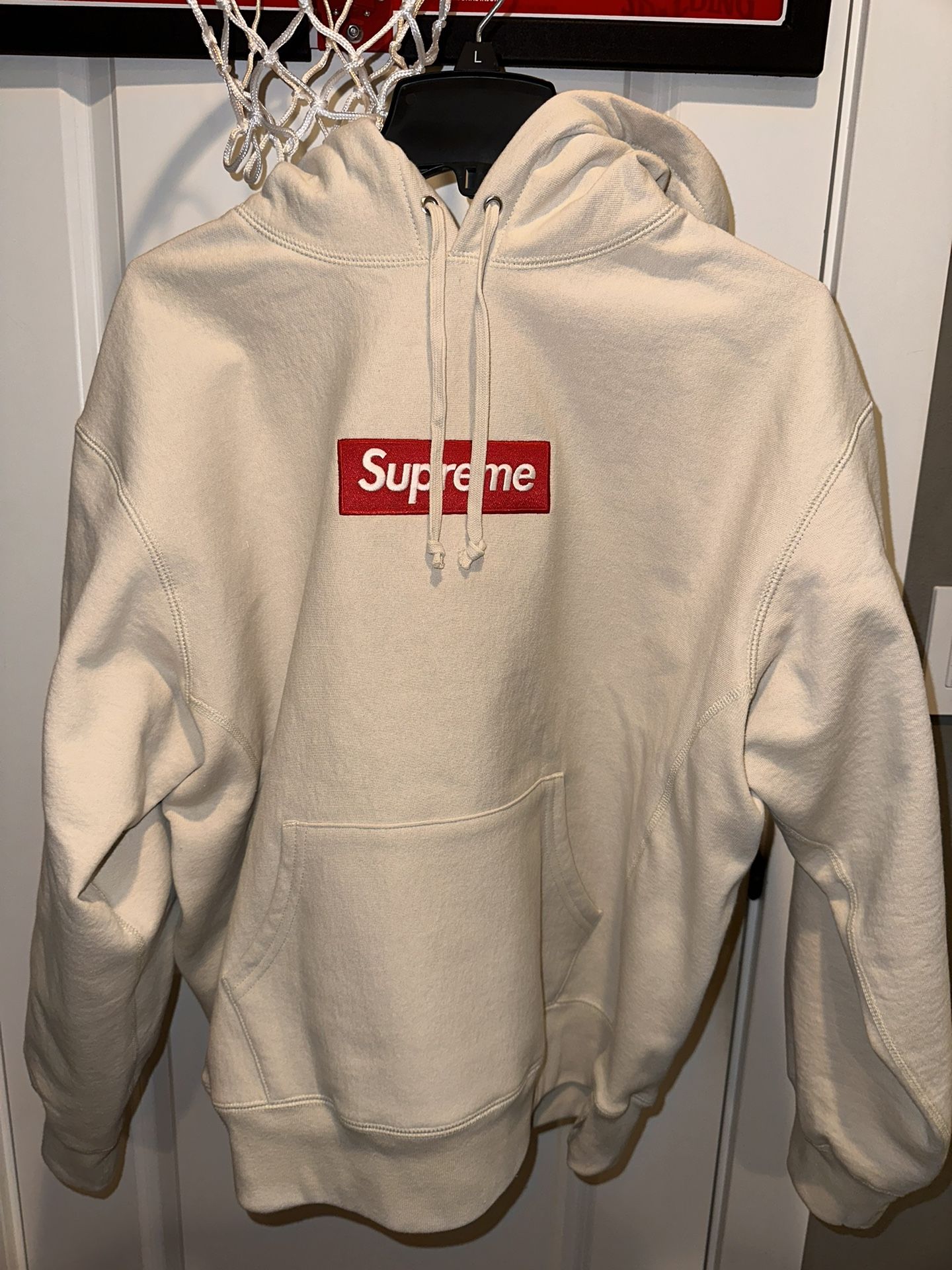 F/W ‘24 Supreme Box Logo Hoodie | Size M