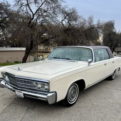 1966 Chrysler Imperial LeBaron