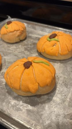 Pumpkin concha’s