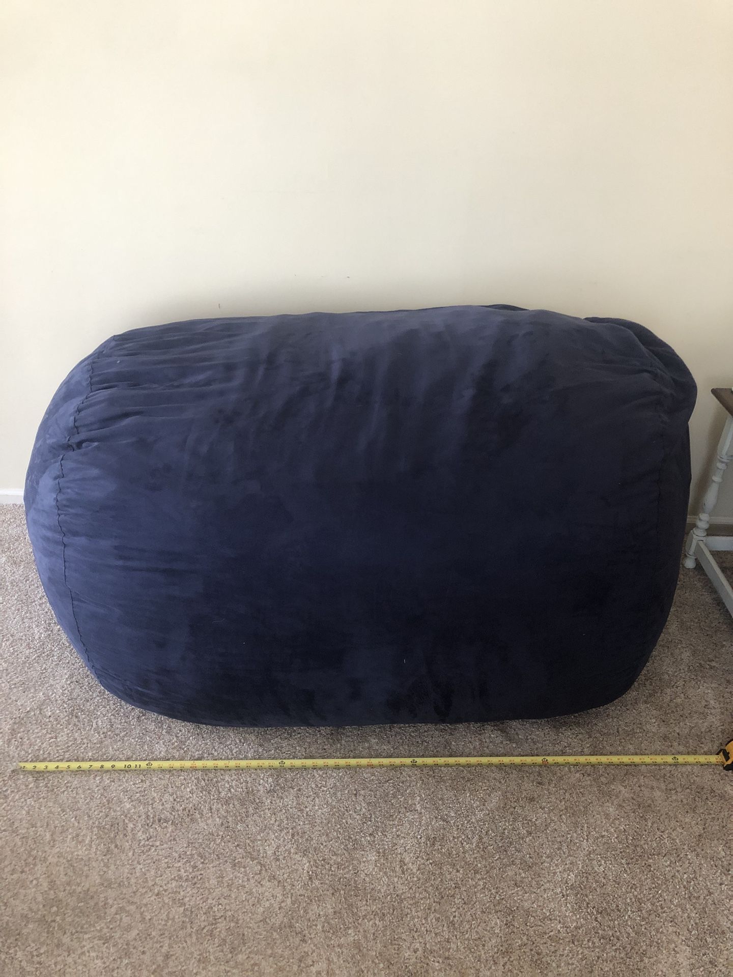 Pouf By CB Furniture