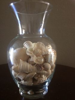 Flower vase