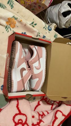 Pink Nike dunks