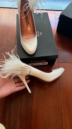Nina New York White Satin Heels Size 6.5