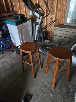 Set of 2 Wooden Bar Stools