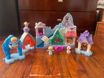 Disney’s Frozen Little People lot of four sets-preowned