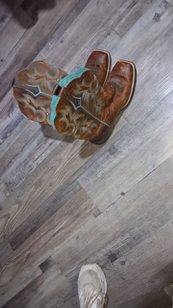 Cowboy boots and Cowboy hats