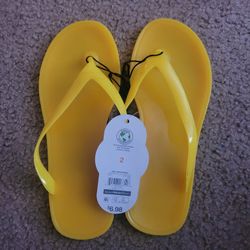 New Girls Sandals Size 2