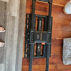 Heavy Duty TV Mount For 65" 