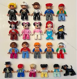 LEGO Duplo Figures Lot (21)