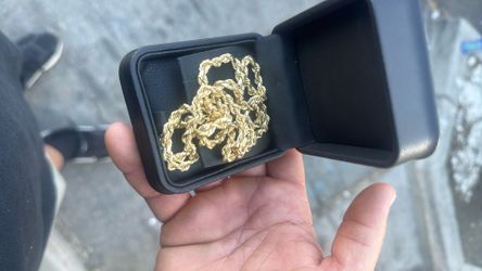 14k solid rope chain 44.7 grams / 5mm 24 inch