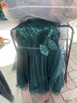 Vestido  Medida 7 A 10 Dolares Está Nuevo Solo Se Lo Puso Una Ves